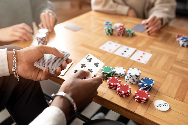 dosis77 Sic Bo live-dealer betting interface showing dice roll outcome and player balance settlement